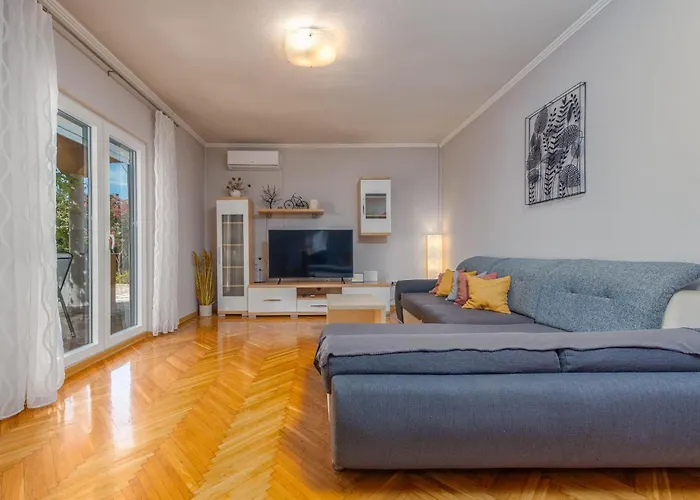 빌라 Bellezza Zadarvillas *